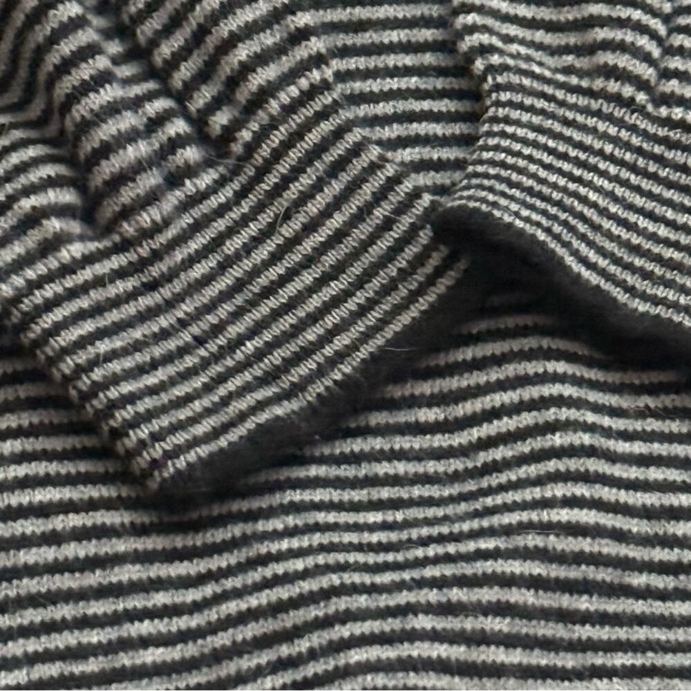 Little Marc Jacobs Girls Knit Dress Size 8 Striped Black Grey Casual Dainty - Picture 2 of 10